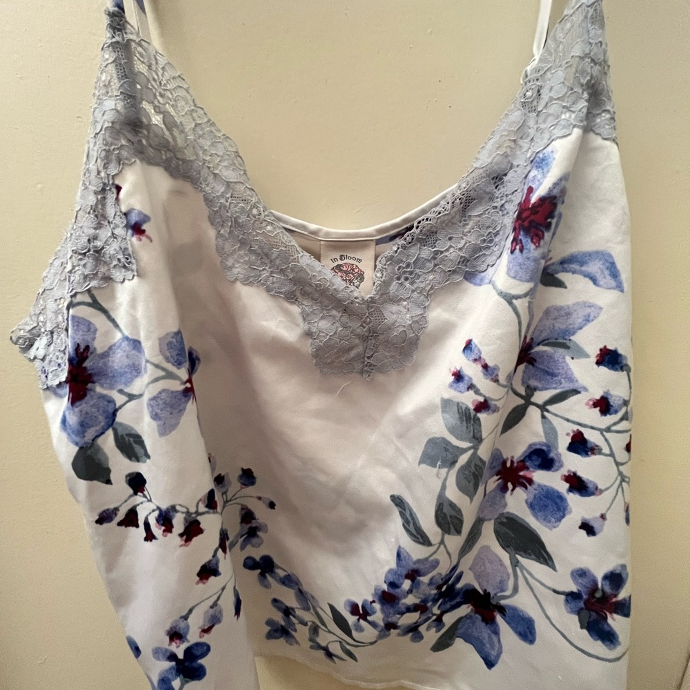 Medium Sized Floral Tanktop